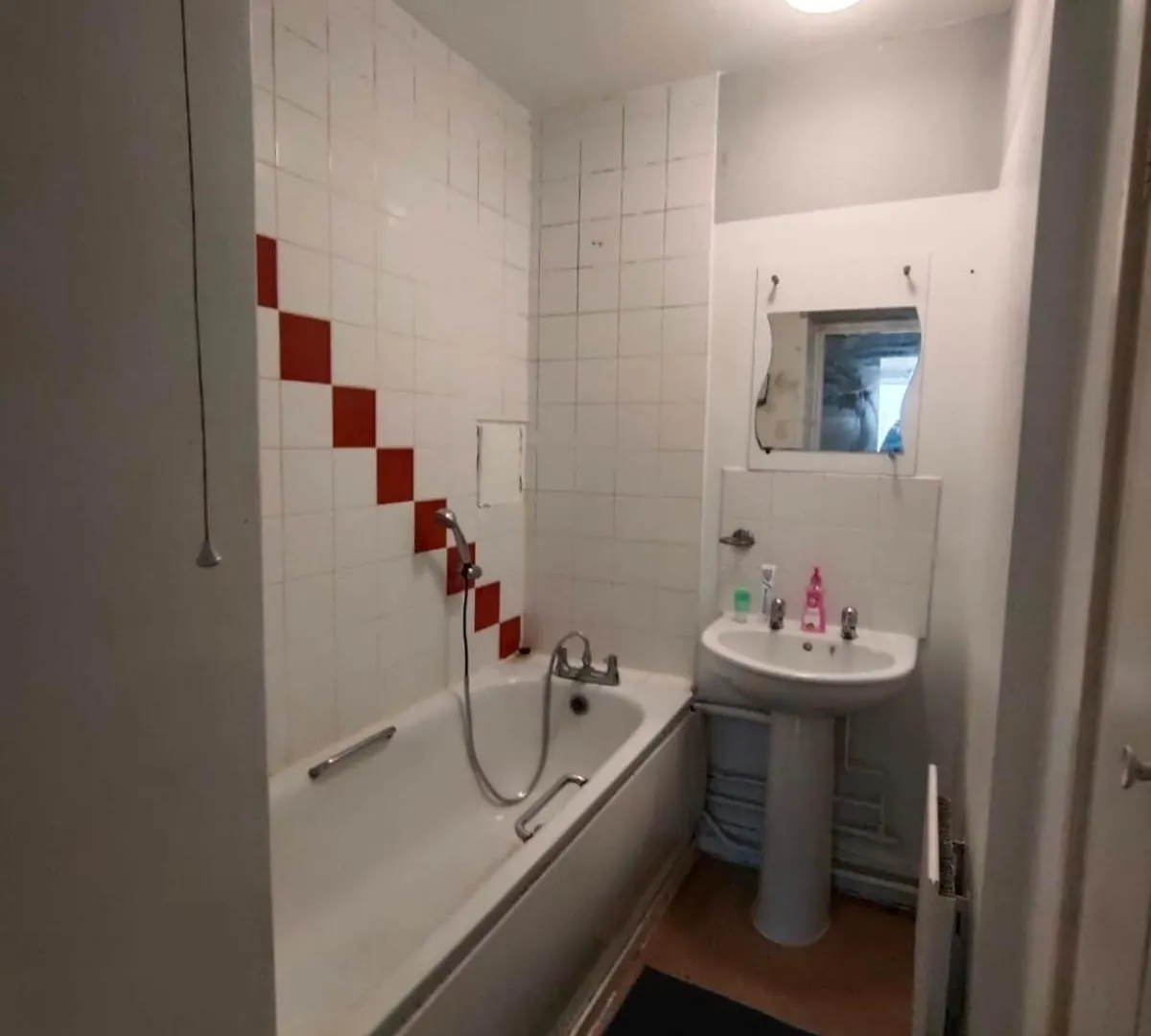 Rum i privatbostad Flatshare Canary Wharf Cityview Shared With Host For Common Spaces Separate Bedroom Shared Bathroom London