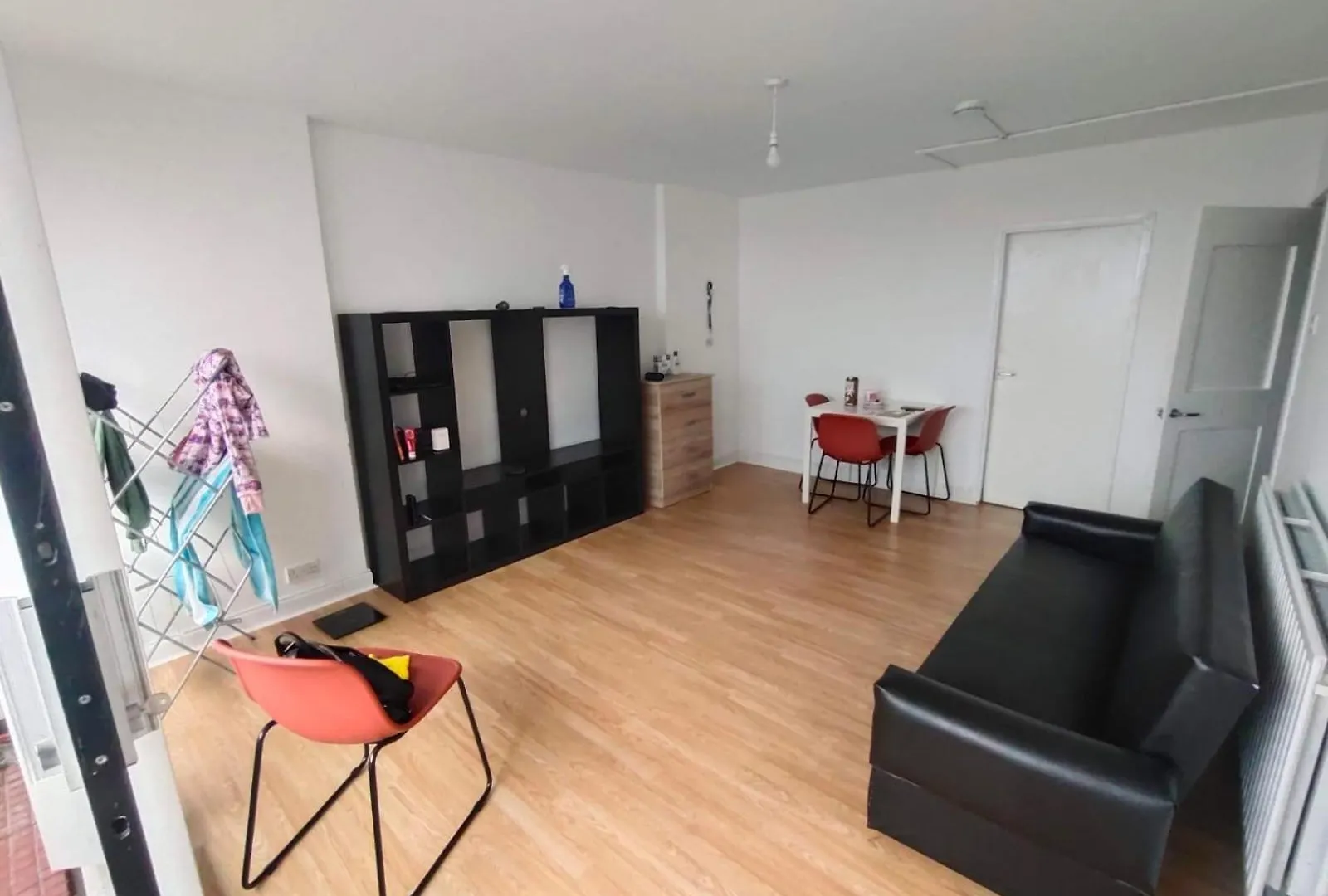 Homestay Flatshare Canary Wharf Cityview Shared With Host For Common Spaces Separate Bedroom Shared Bathroom London