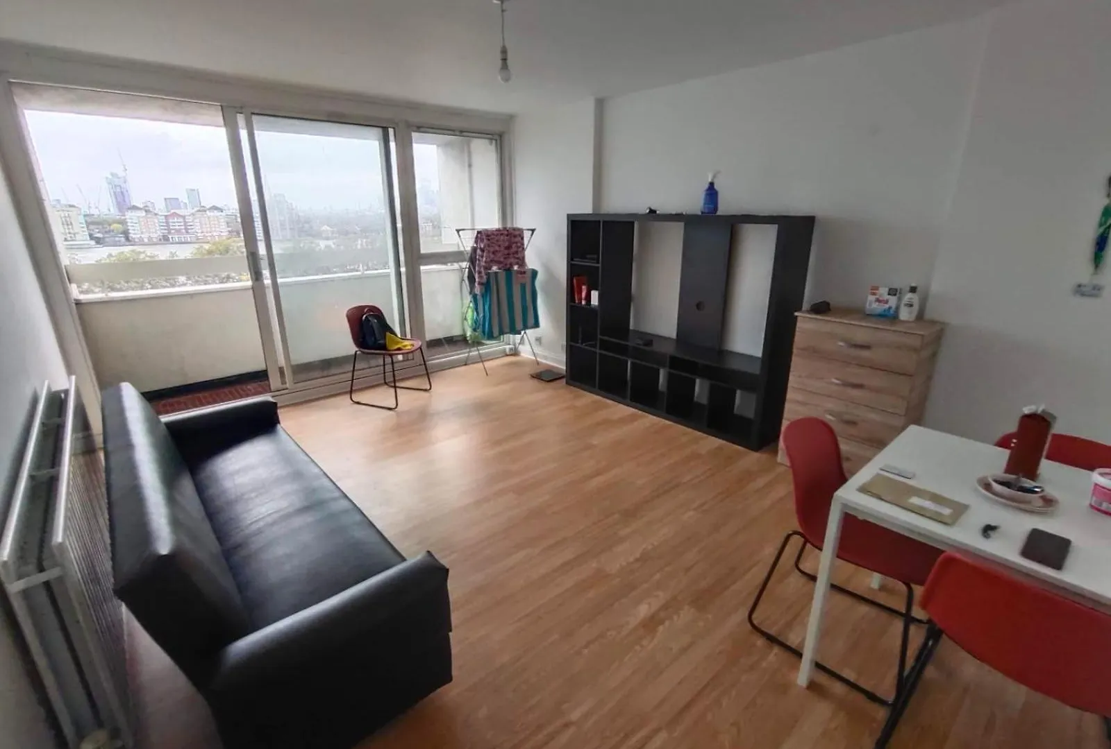 Flatshare Canary Wharf Cityview Shared With Host For Common Spaces Separate Bedroom Shared Bathroom London